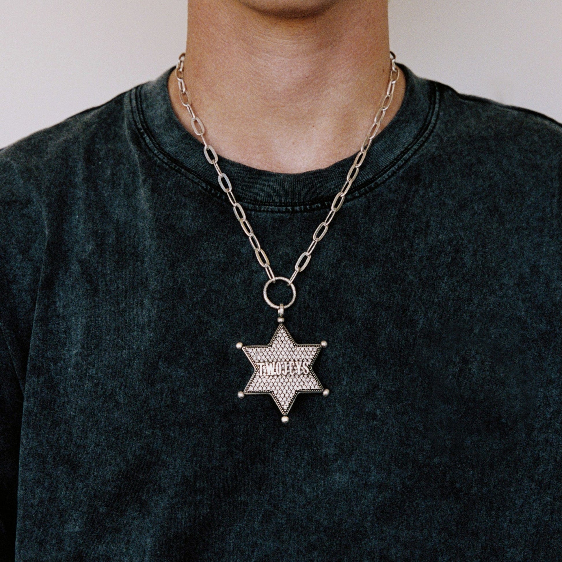 Twojeys Ice Out Star