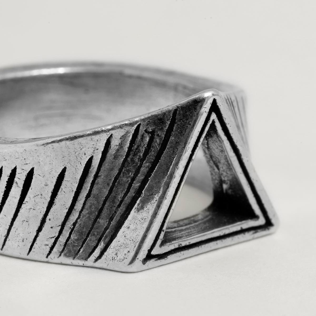 Twojeys rings Triangle Ring